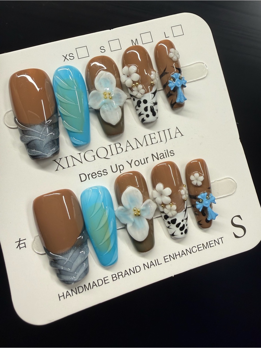 3D Tan & Blue Floral Press on nails Small